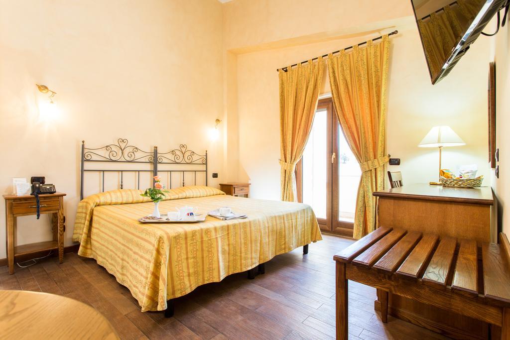 Villa Santa Caterina Montalto Uffugo Dış mekan fotoğraf