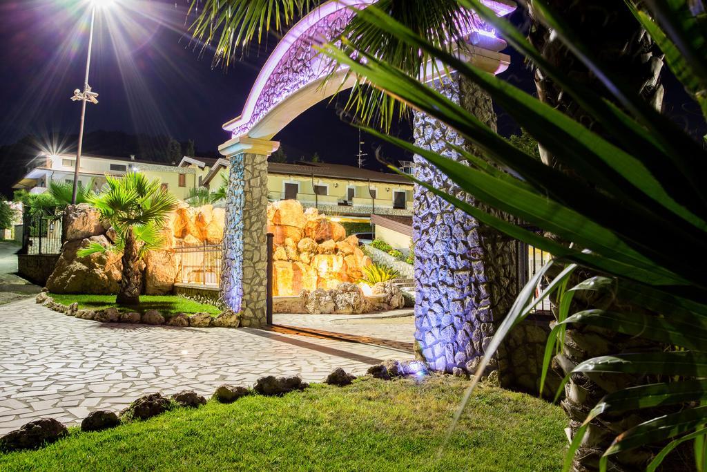 Villa Santa Caterina Montalto Uffugo Dış mekan fotoğraf